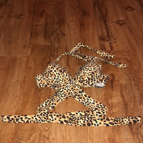 Cheetah/Leopard Print Wrap Halter Bikini -Boutique - Picture 7 of 8